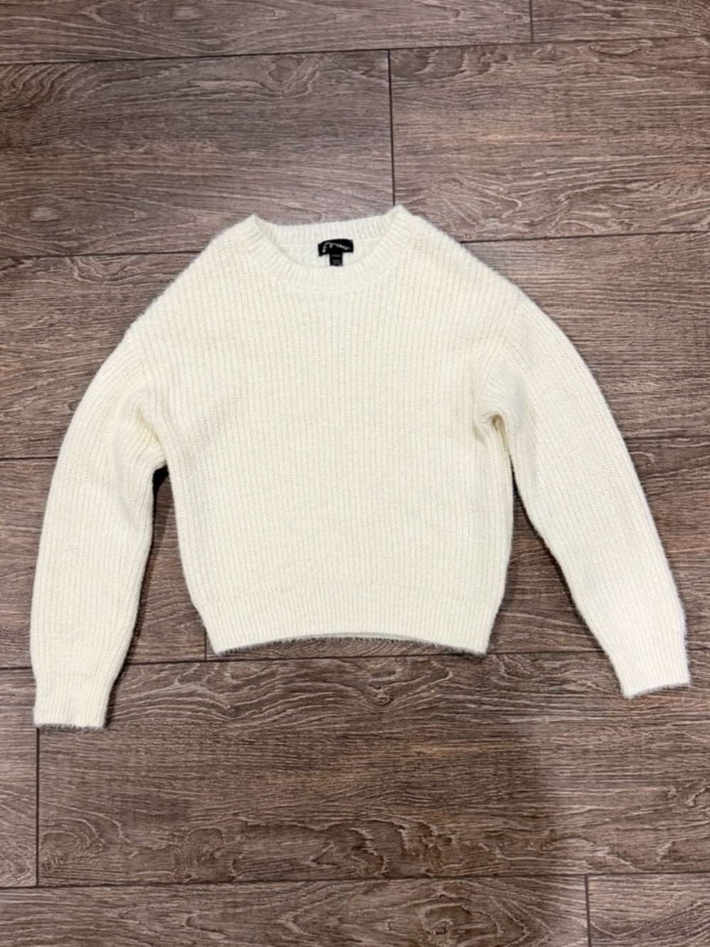 Art Class Crew Neck Knit Sweater in Cream Size Large Like New